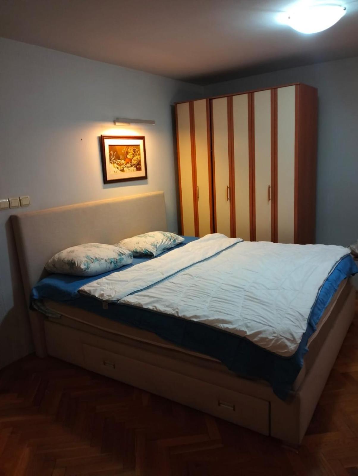 Lejla Lägenhet Podgorica Exteriör bild